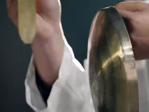 秦來(lái)在手 手到秦來(lái)